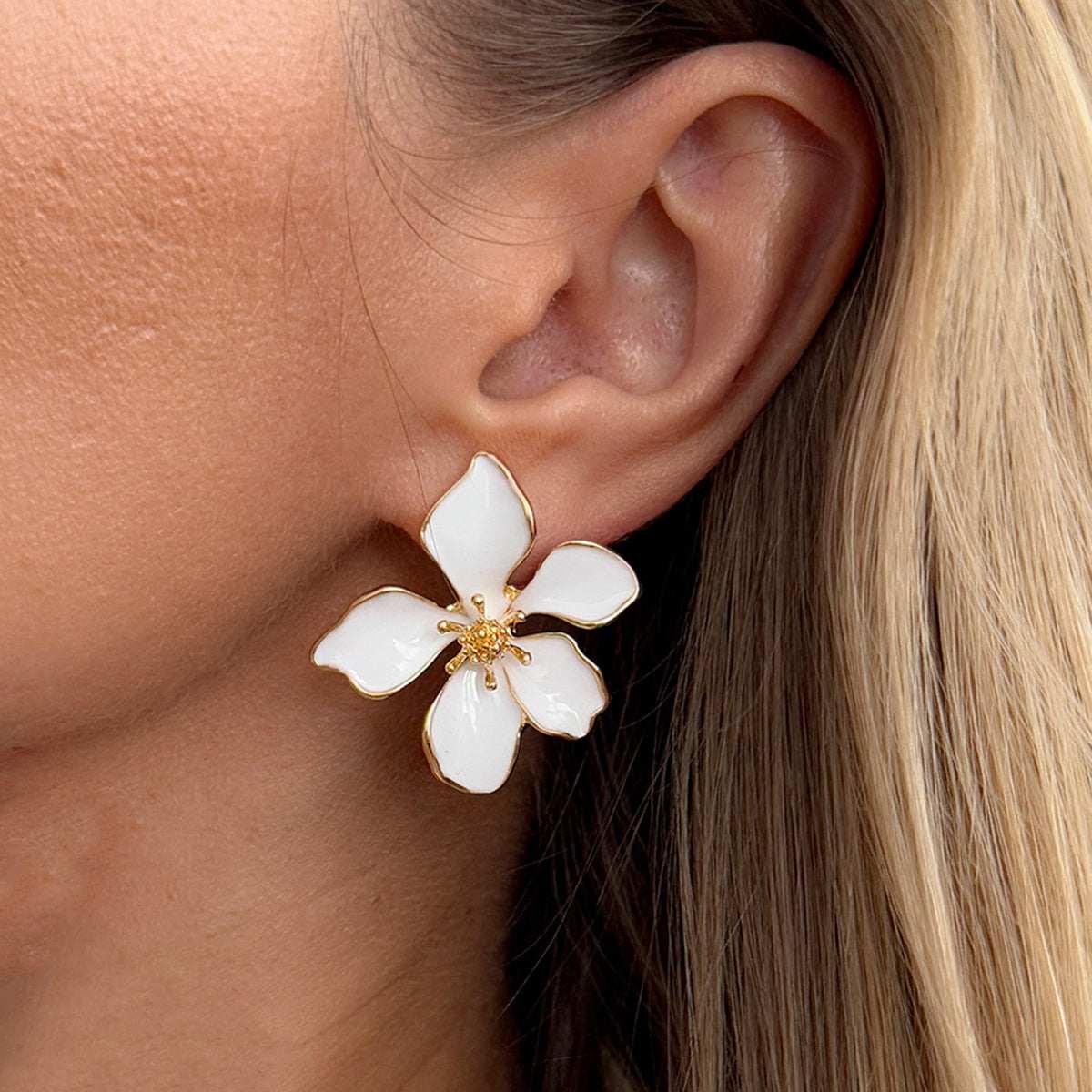 White Enamel & Goldtone Flower Stud Earrings