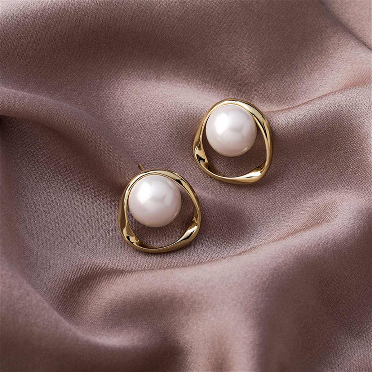Pearl & Goldtone Stud Earrings-1