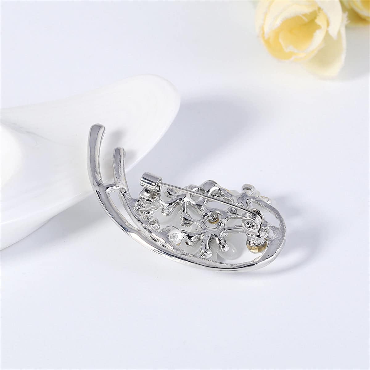 Clear Cubic Zirconia & Cats Eye Silvertone Botany Brooch
