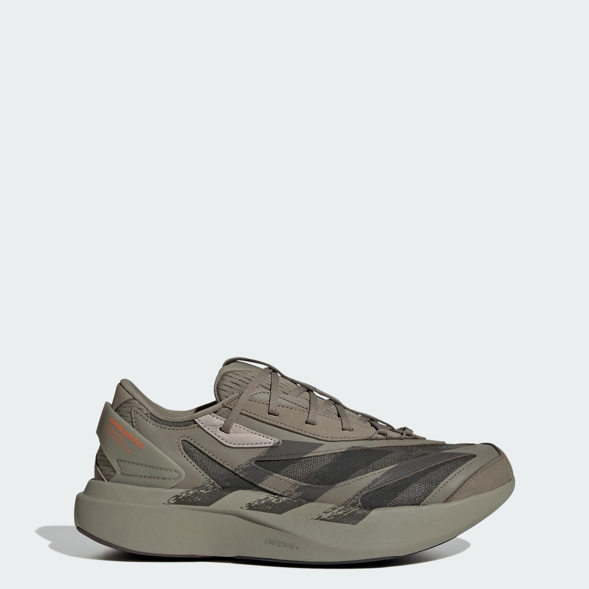 Clay / Core Black / Core Black-