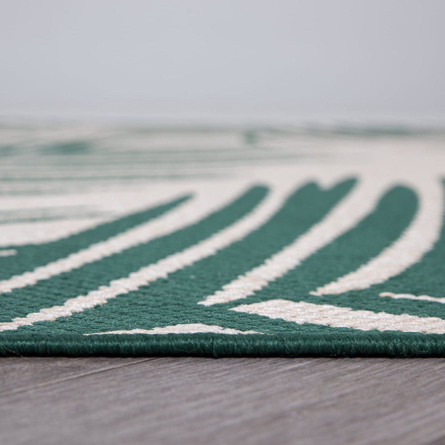 GREEN-