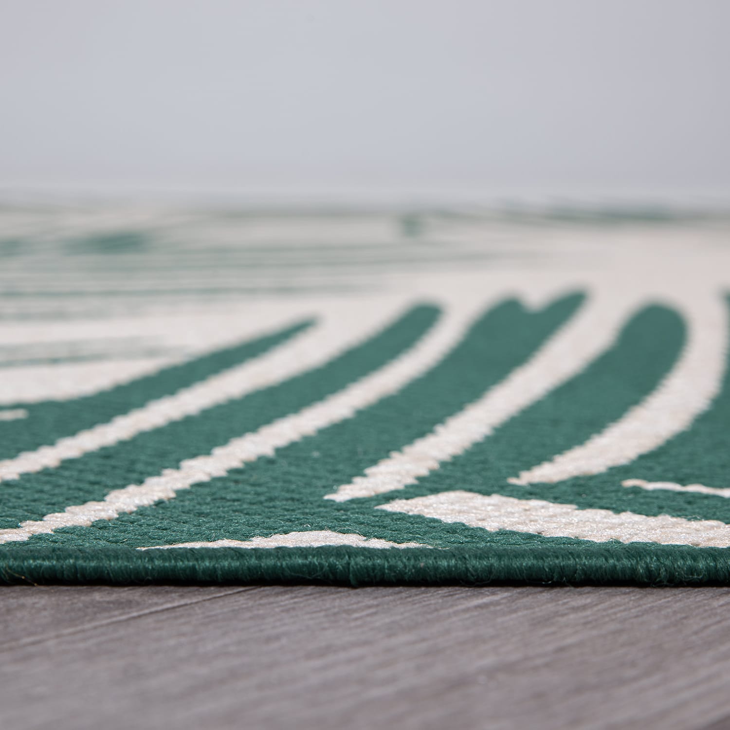 GREEN-