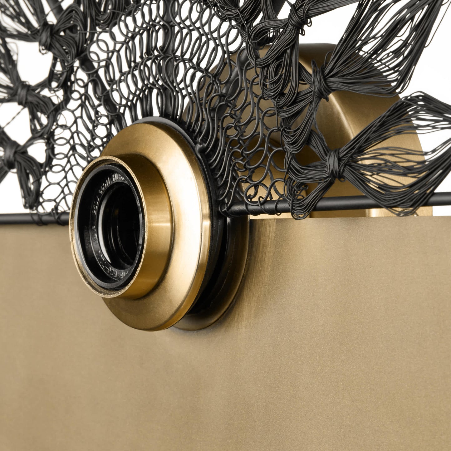 Black/Gold-