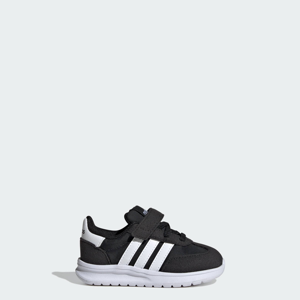 Core Black / Cloud White / Core Black-