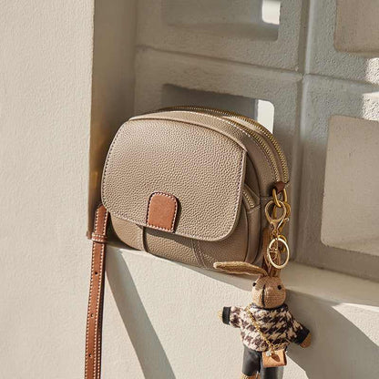Taupe-