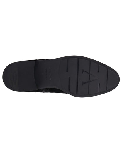 BLACK-