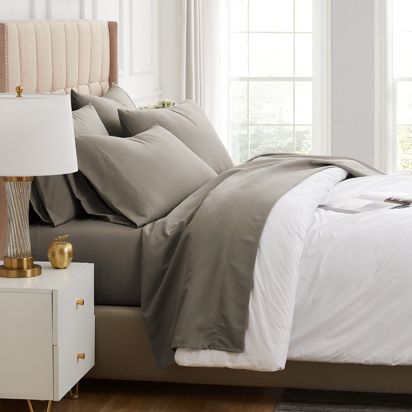 Dark Taupe-