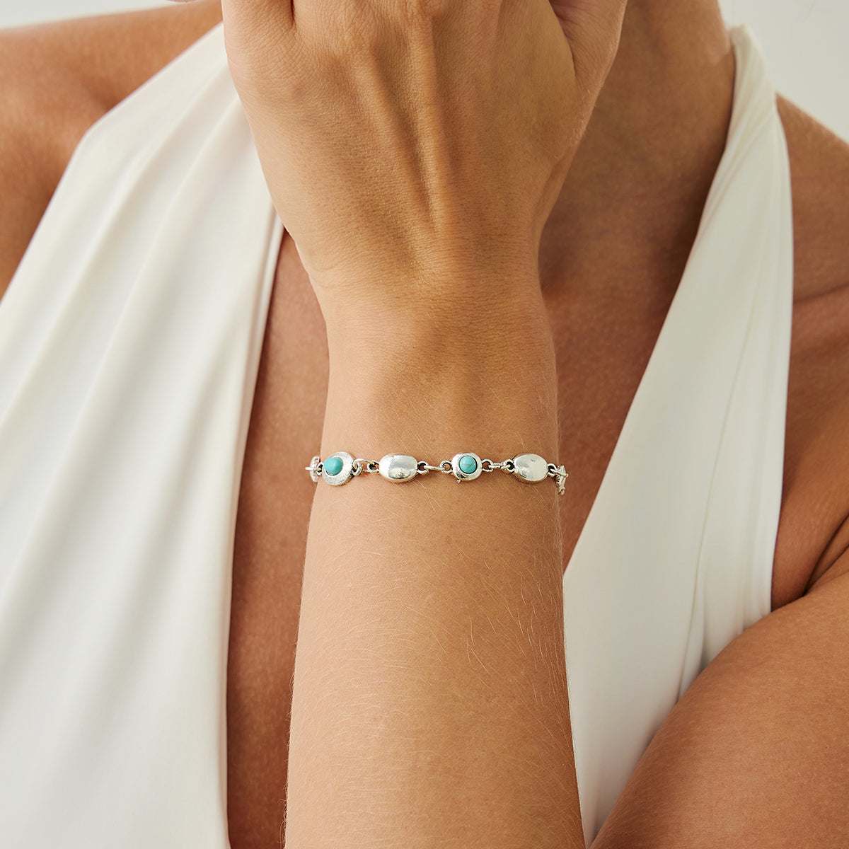 Turqouise & Silvertone Oval Round Station Bracelet