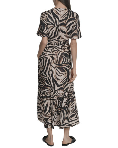 N6O-BLURRED ZEBRA-