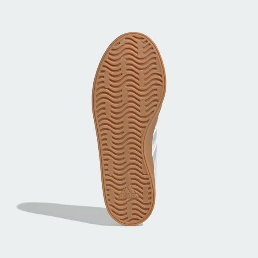 Core White / Halo Blue / Gum-