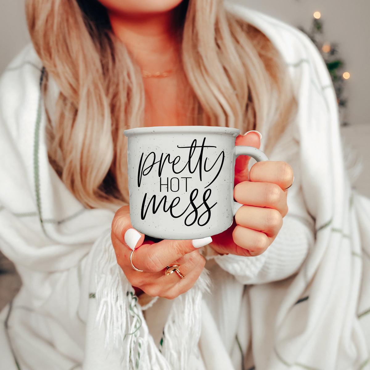 White stoneware coffee mug
glam essential coffee cup
luxury ceramic gift mug