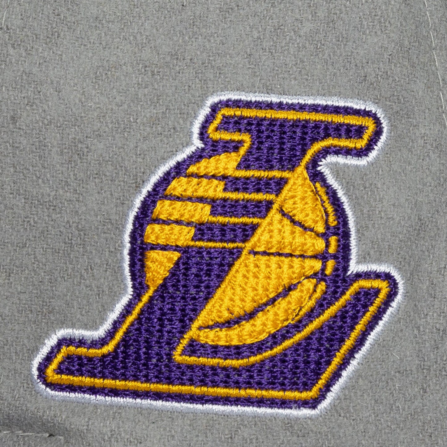 Men's Mitchell & Ness NBA Melt Stitch Snapback Lakers