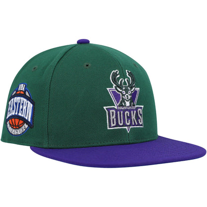 Mitchell & Ness Men's NBA Milwaukee Bucks Coast 2 Coast Fitted Fitted Caps