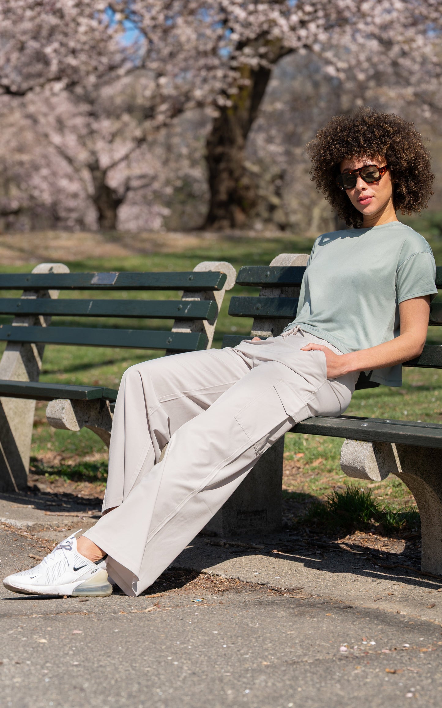 Lightstreme Wide Leg Cargo Pocket Pant