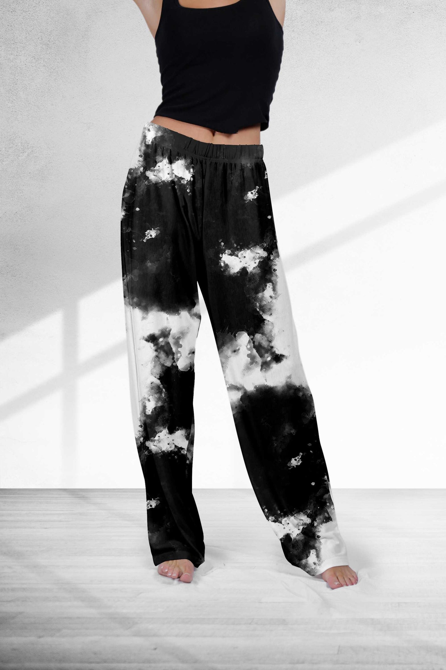 BLK WHT -