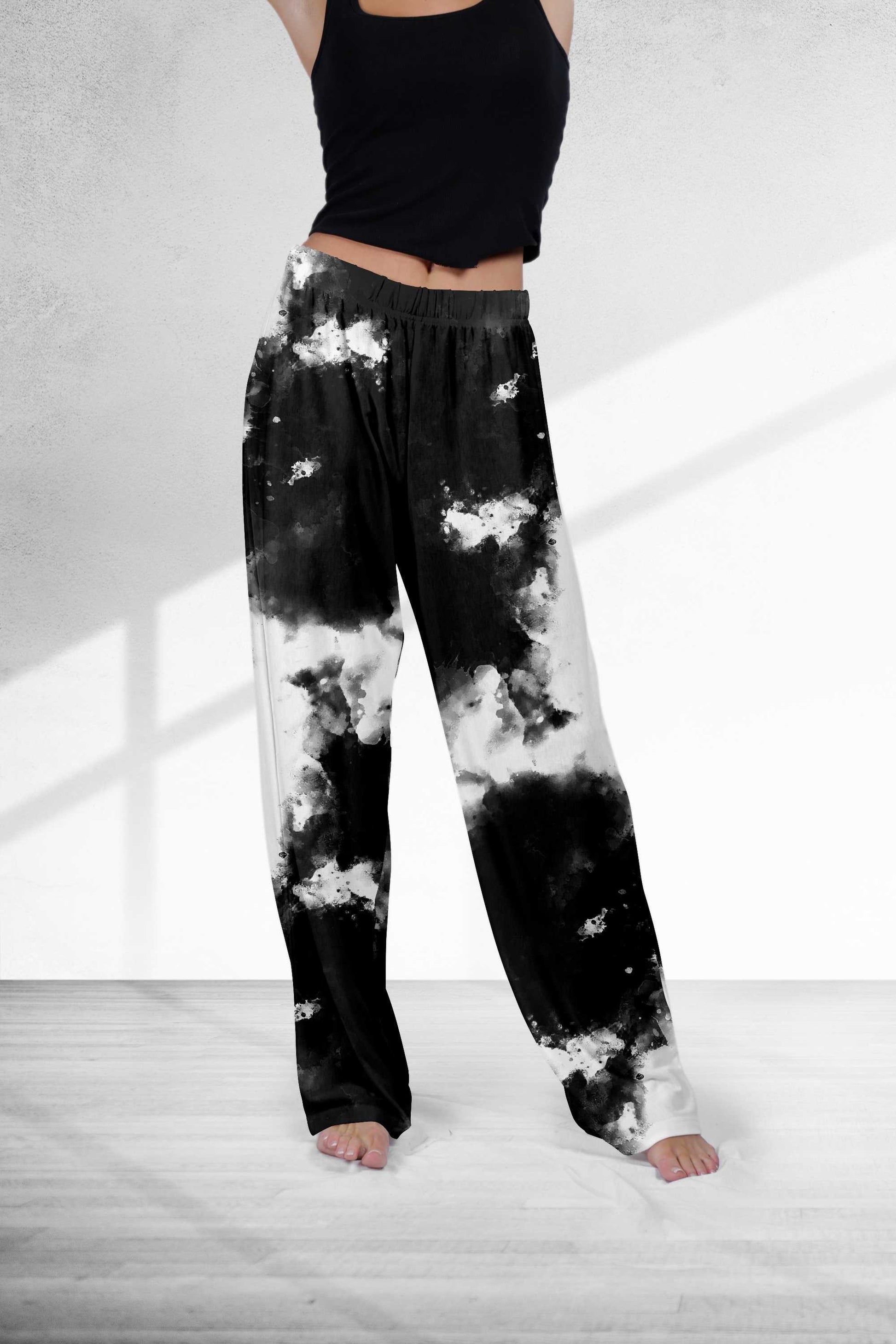 BLK WHT -