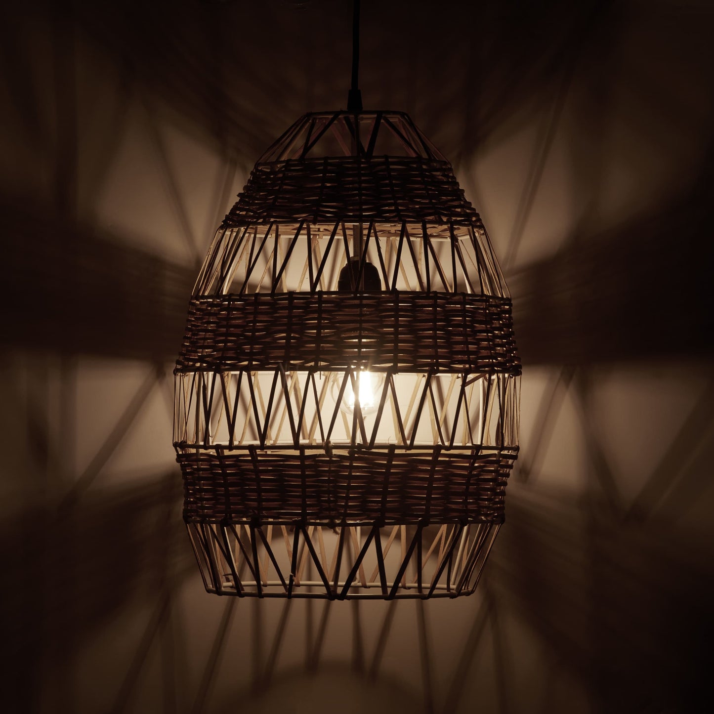 Tan/White-