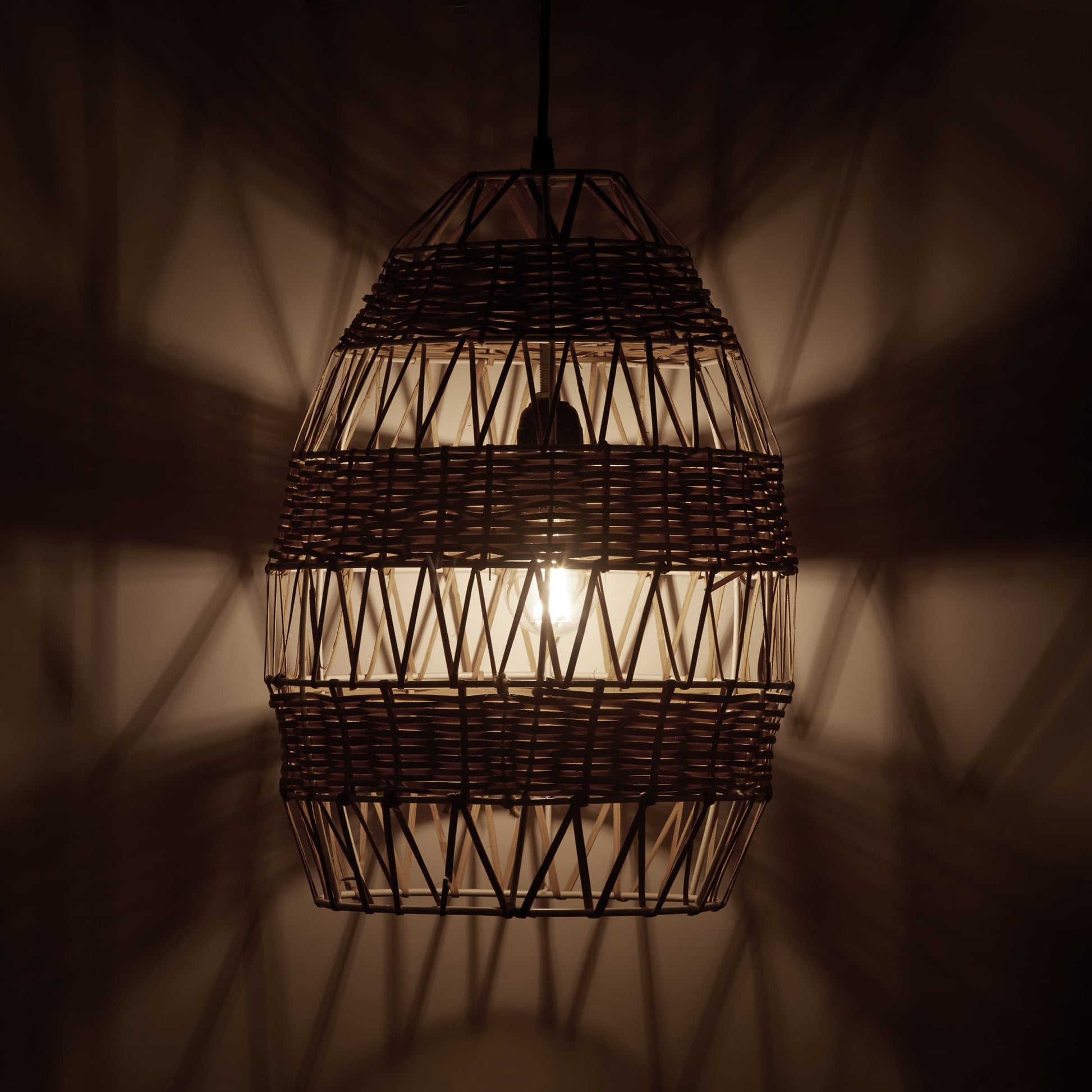 Tan/White-