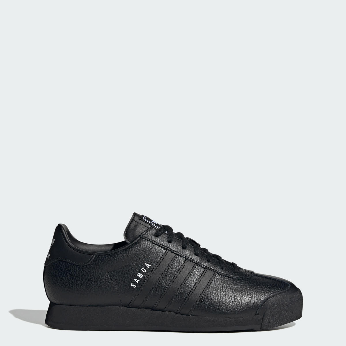 Core Black / Core Black / Cloud White-
