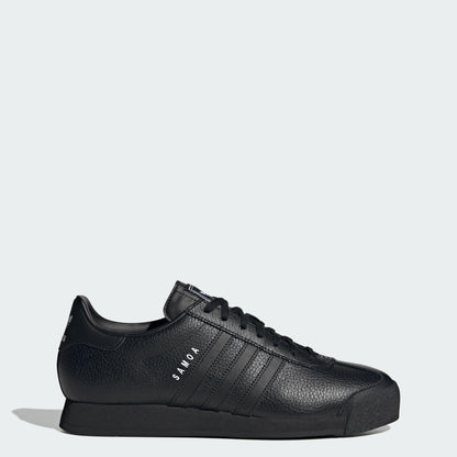 Core Black / Core Black / Cloud White-