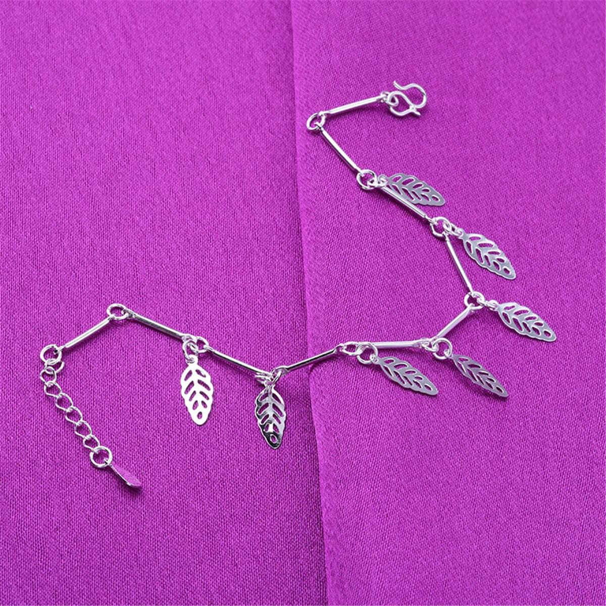 Silvertone Leaves Station Anklet