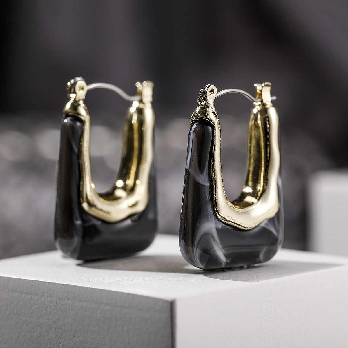 Metallic-