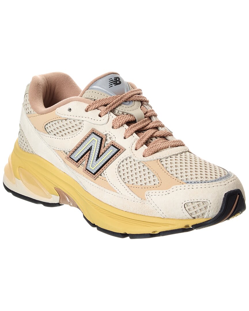 beige brown-