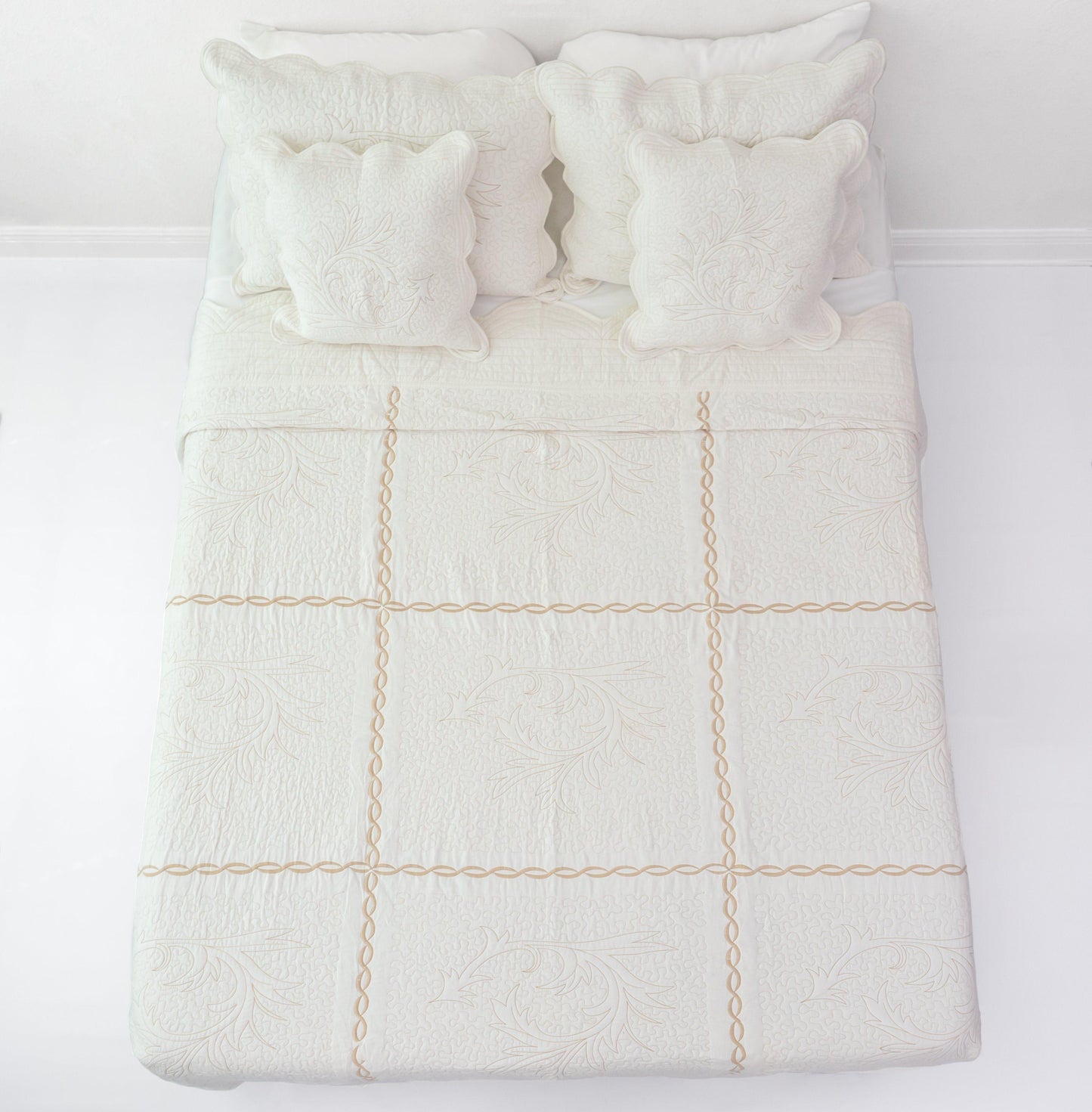 DaDa Bedding Elegant White Floral Beige Matelassé 100% Cotton Coverlet 5Pcs Bedspread Set - King Size (DXJ101796)