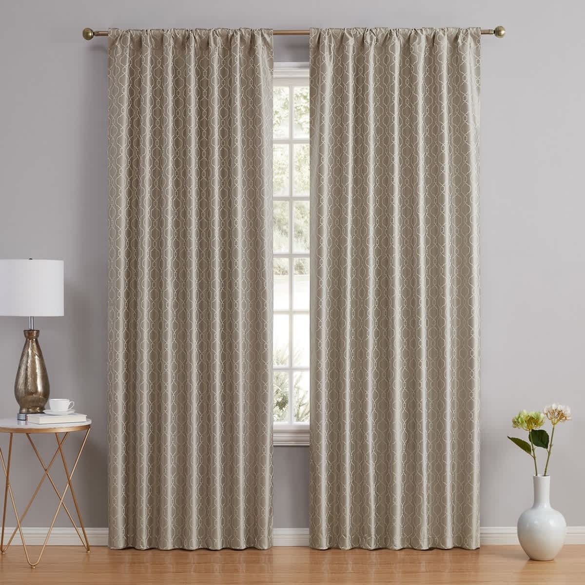 Taupe-