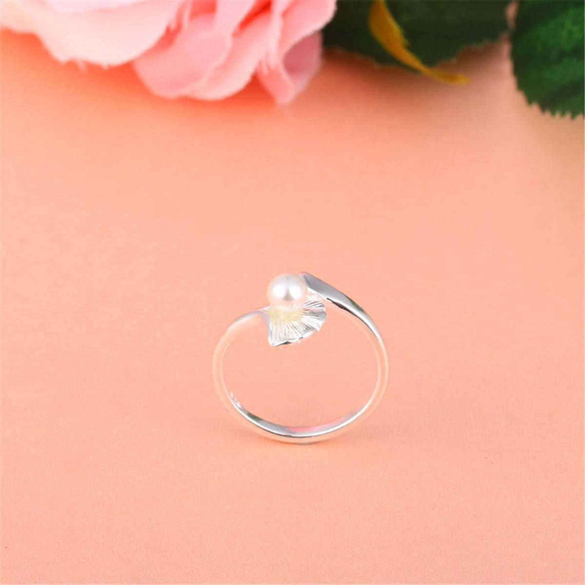 Pearl & Silvertone Ginkgo Leaf Bypass Ring