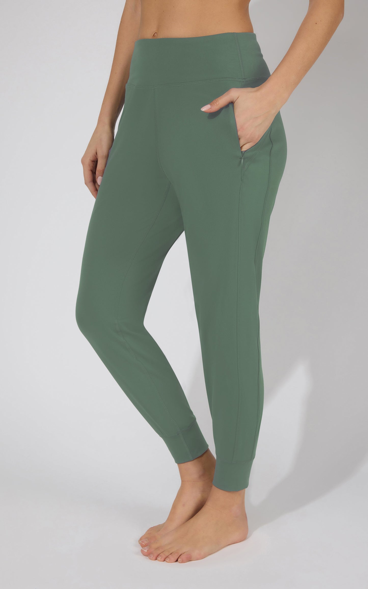 Interlock Zipper Pockets Greenwich Jogger - Our Linen Story