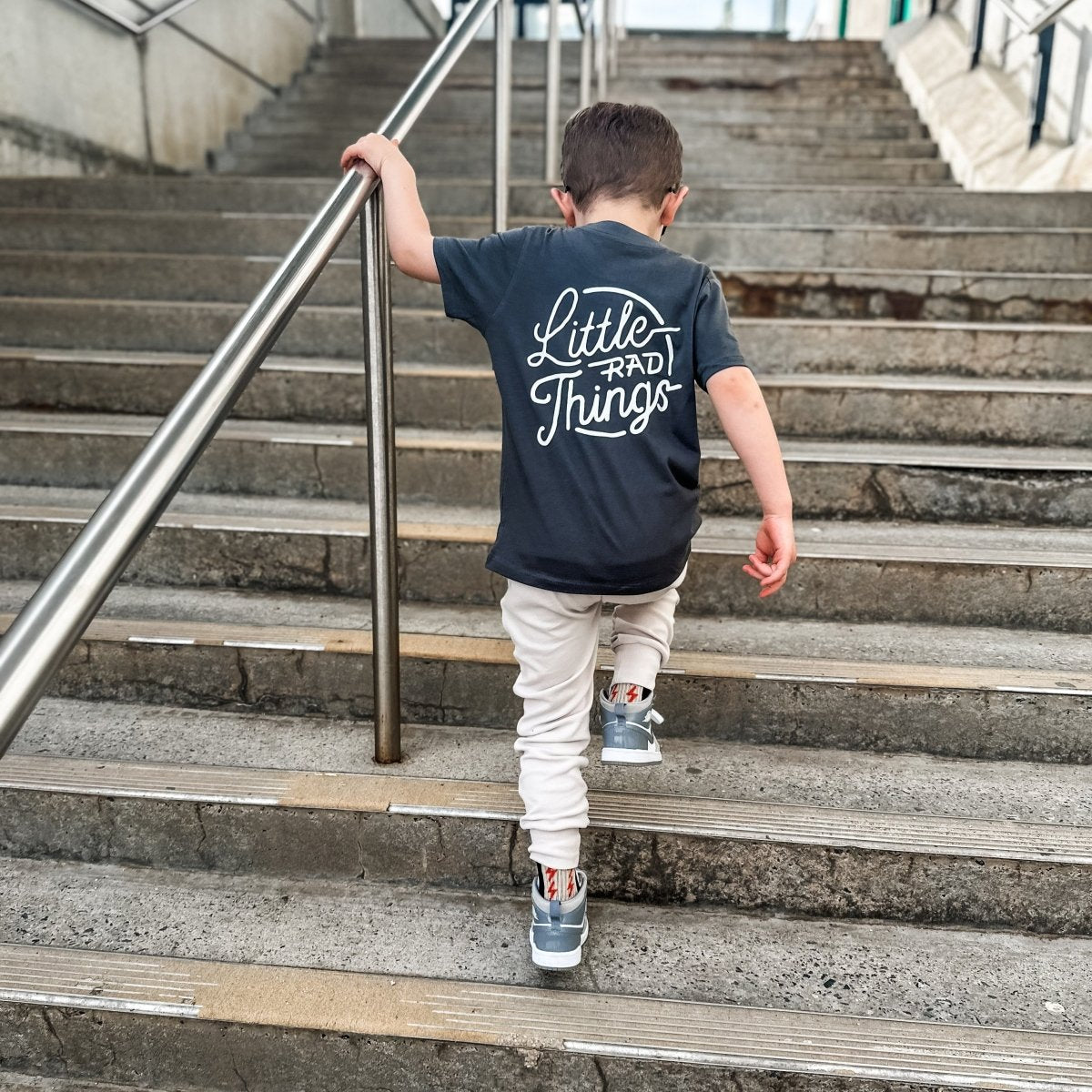 Rad Circle Logo Tee - Smoke