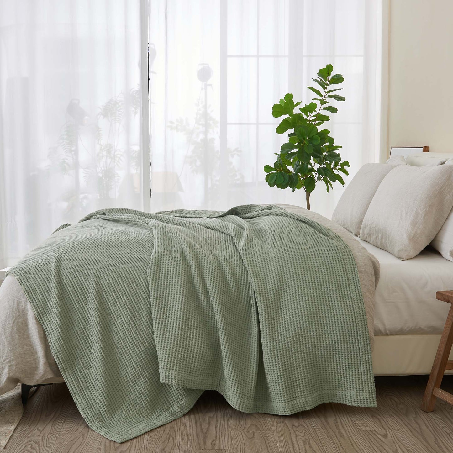 Patina Vie Maison 100% Cotton All-Season Waffle Weave Knit Throw Blanket