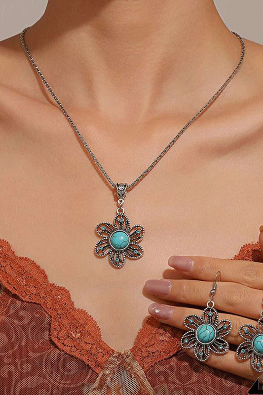 Threaded Pear Turquoise Decor Flower Pendant Alloy Necklace