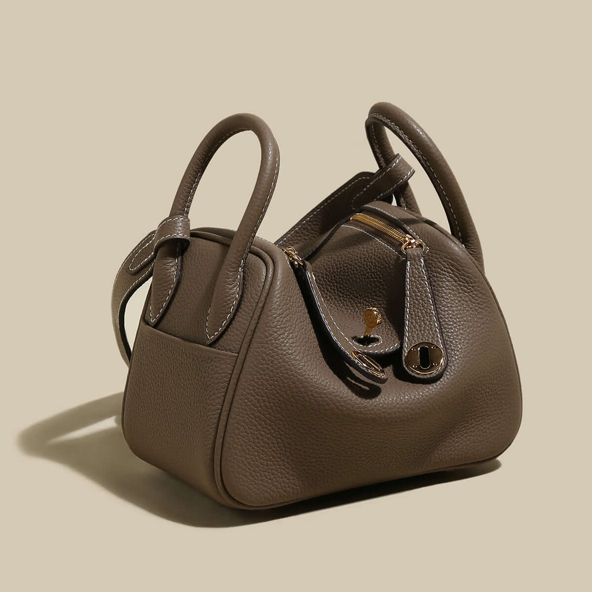 Taupe-