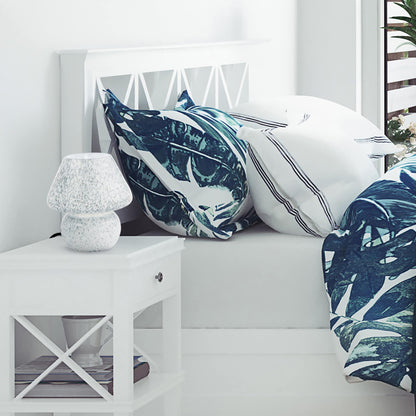 Green/ White-