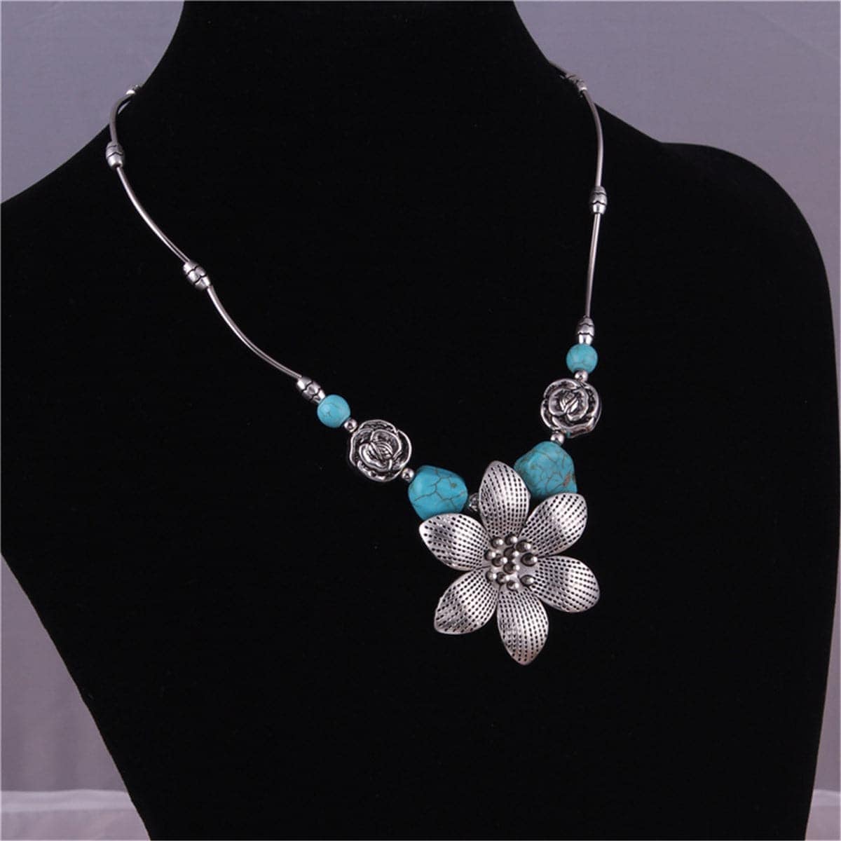 Turquoise & Silvertone Flower Pendant Necklace