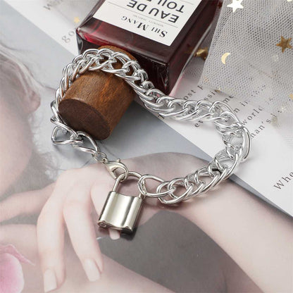 Silvertone Curb Chain Lock Charm Anklet