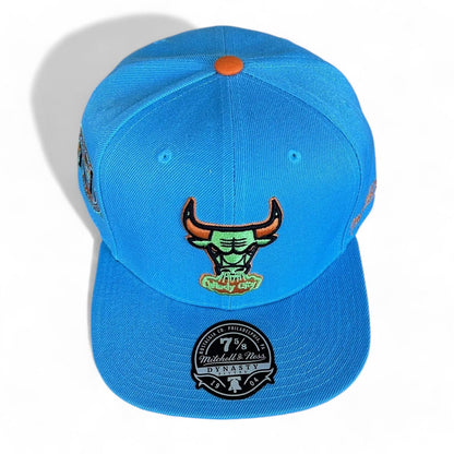 Mitchell & Ness Men's NBA Mystery Van Fitted Hwc Bulls Fitted Caps