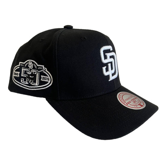 Mitchell & Ness Men's MLB Panda Pro Snapback Padres Snapback Caps