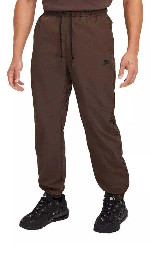 Nike Men's Tech Woven Tapered Leg Pants