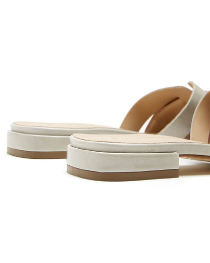 17 Cement crushed leather-