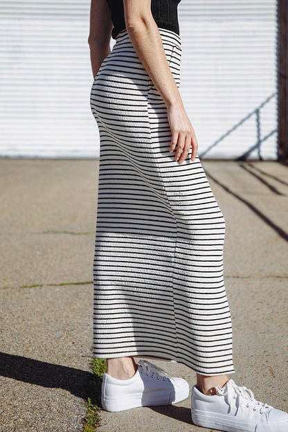 Pretty on Point Knit Skirt