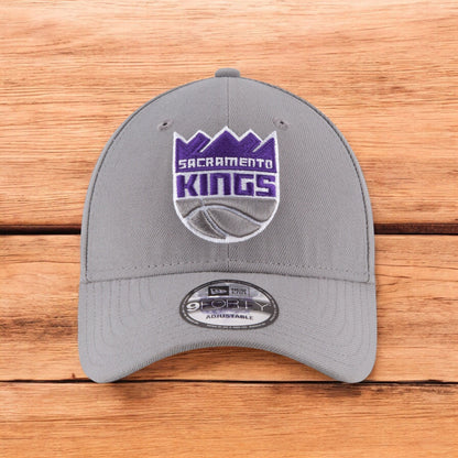 New Era Men's NBA Sacramento Kings 9Forty The League Strapback Gray