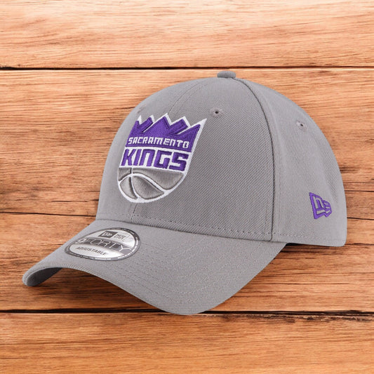New Era Men's NBA Sacramento Kings 9Forty The League Strapback Gray
