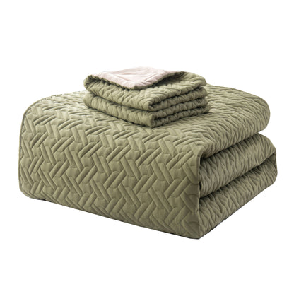 Elegant Comfort 3-Piece Majestic Quilted Reversible Bedspread Coverlet Set