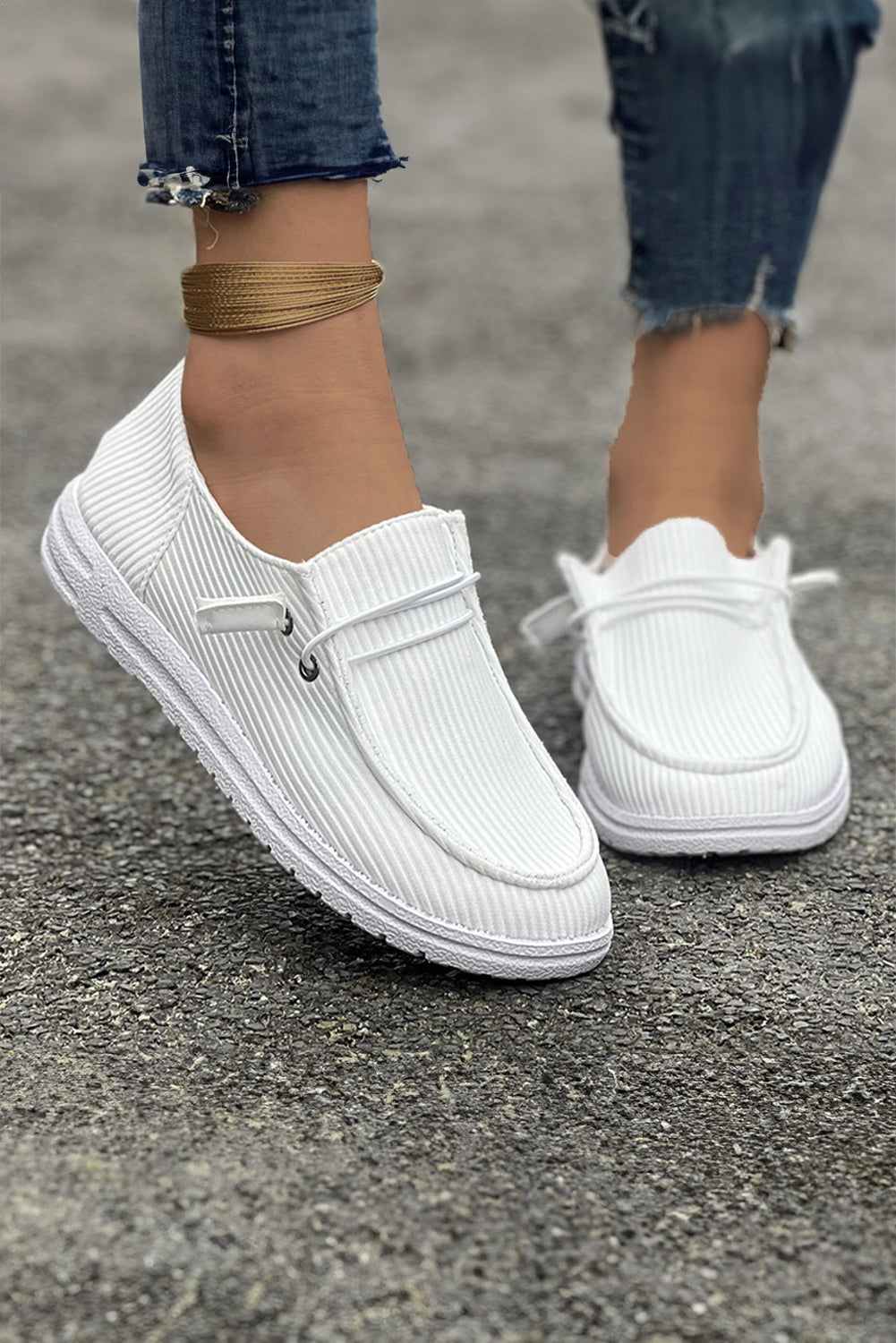 Sophia Decor Slip on Shoes - White / 6
