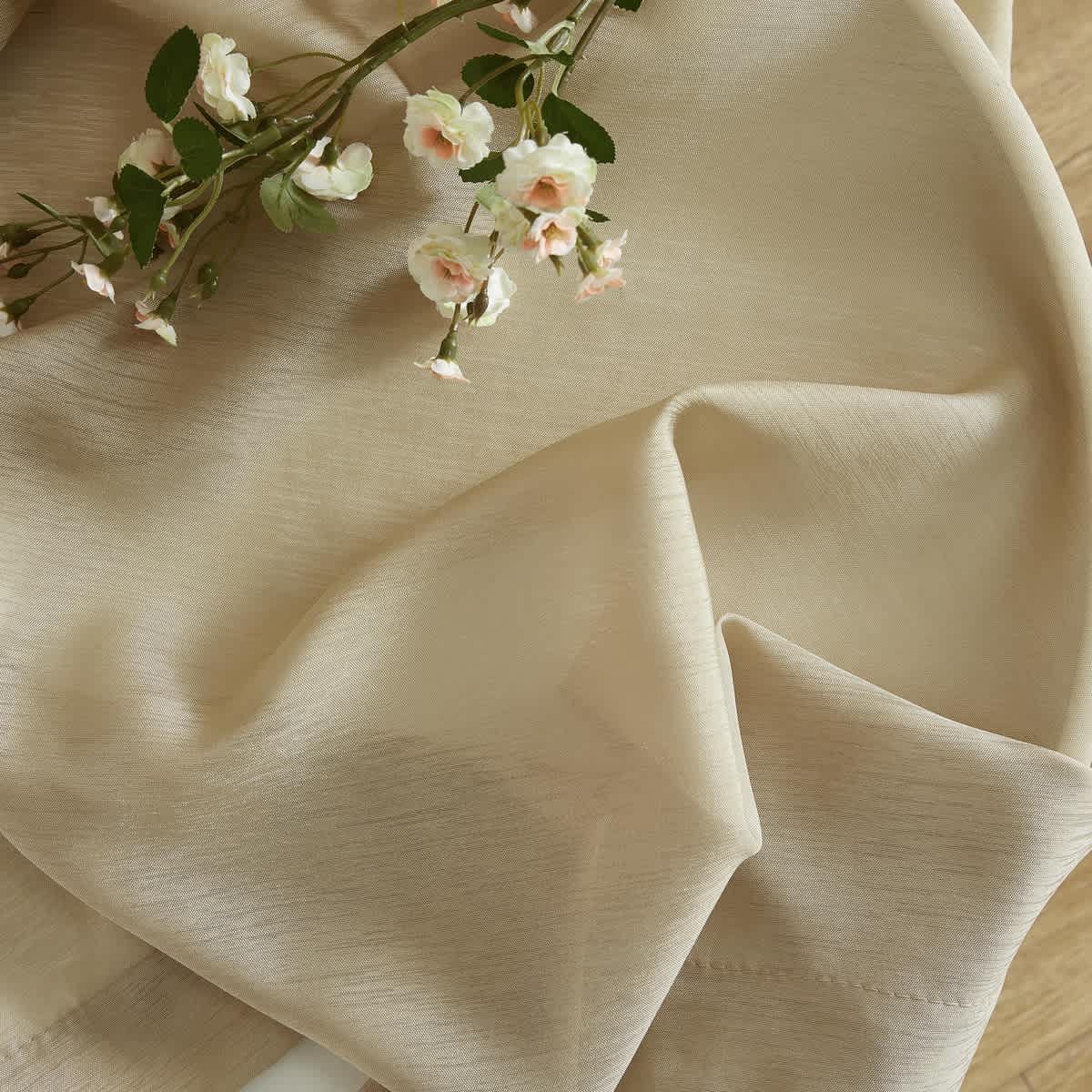 Taupe-