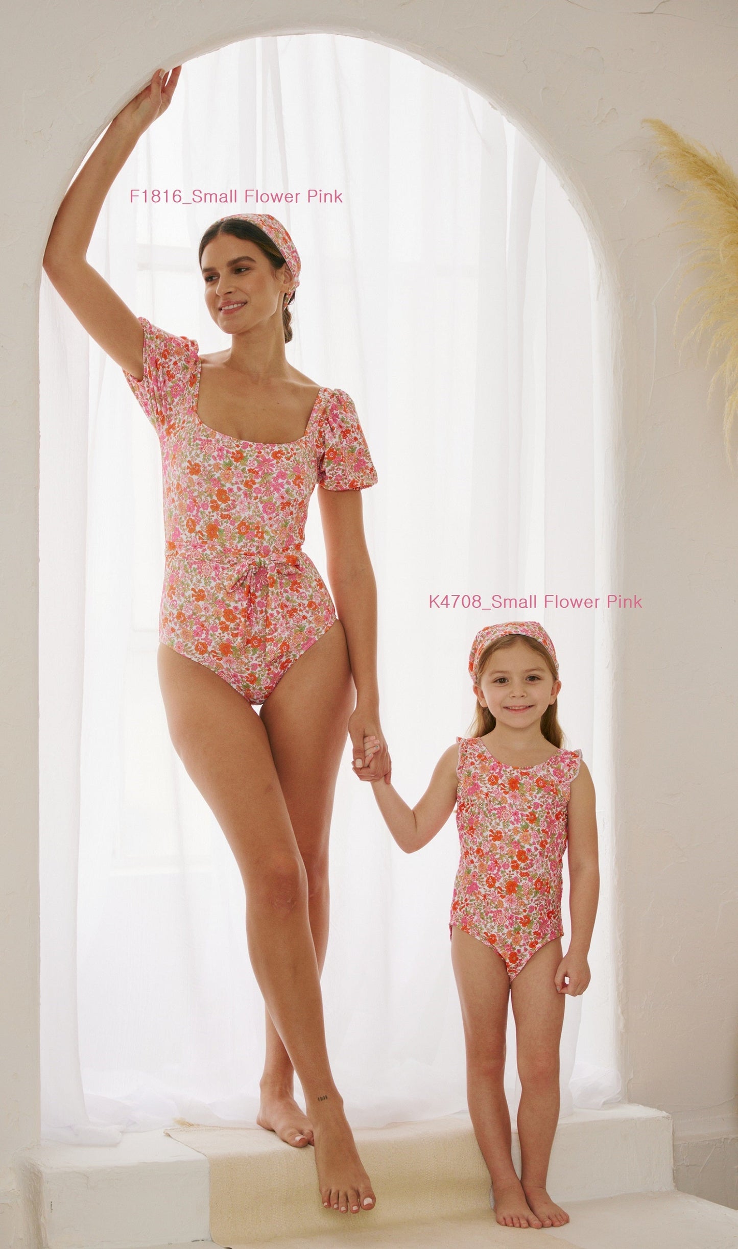 Marina West K4708 One Piece Swimsuit (Small Flowers Pink)