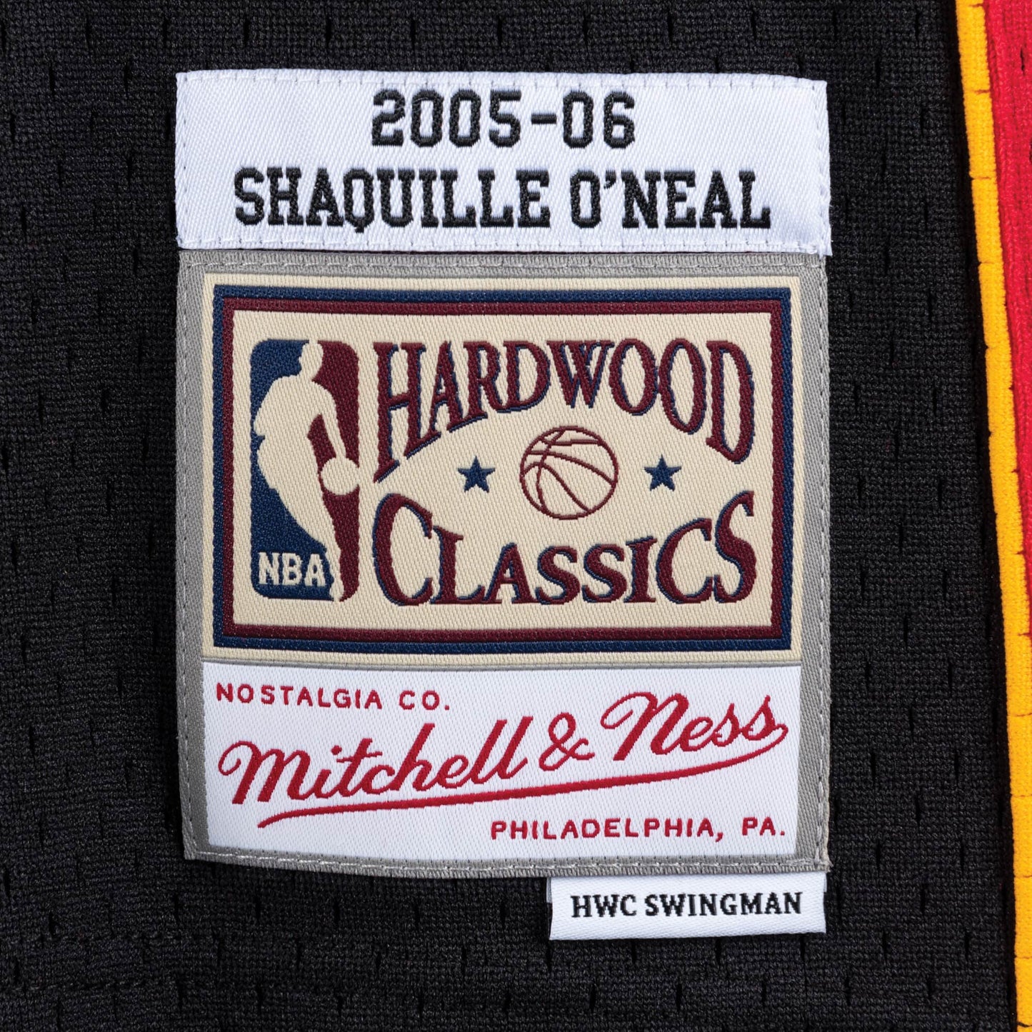 Mitchell & Ness Men's NBA Swingman Road Jersey Heat 05 Shaquille O'Neal